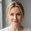 Nora L.